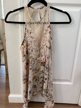 Floral Lace-Trim Cream Halter Tank Top